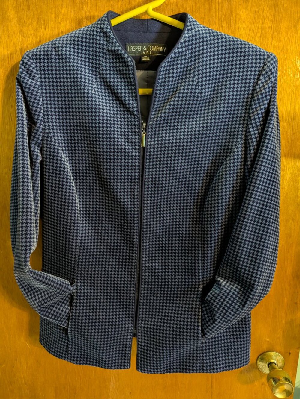Kasper & Company ASL Ladies Velvet Jacket